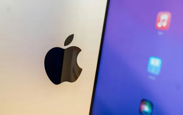 آبل تطلق أول تحديث أمني خفي لإصلاح ثغرة خطيرة في "سفاري"