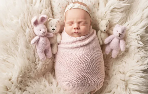 صورة لمولود مُقمط