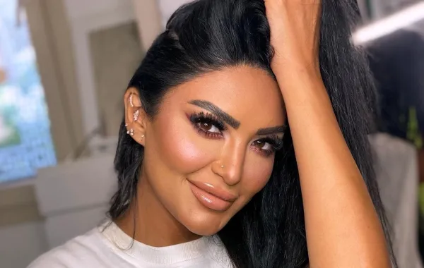 سالي عبد السلام - الصورة من صفحتها الرسمية على الفيس بوك