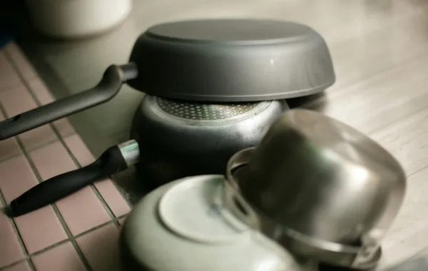 أوان مطبخية نظيفة