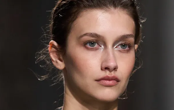 وصفات طبيعية سهلة لبشرة متألقة في العيد