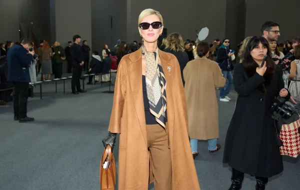 إطلالة نيكي هيلتونNicky Hilton في عرض ماكس مارا Max Mara -الصورة من Launchmetrics/Spotlight ©