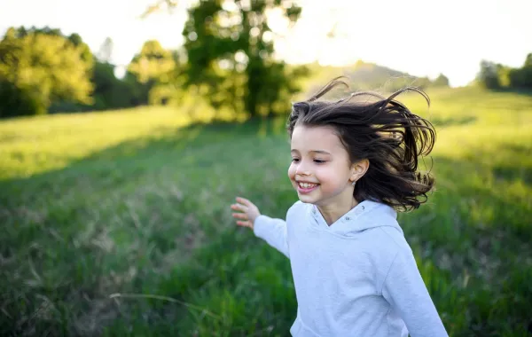 بدنياً ونفسياً إليك أهم 9 علامات تدل على صحة طفلك 