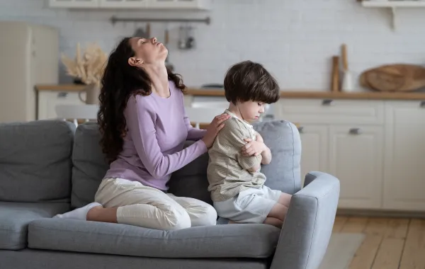 صورة لطفل مراهق