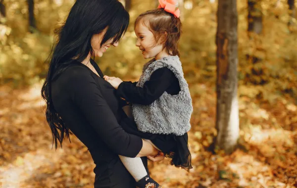 7 تصرفات سوف تندمين على إهمال القيام بها مع طفلكِ مبكراً 