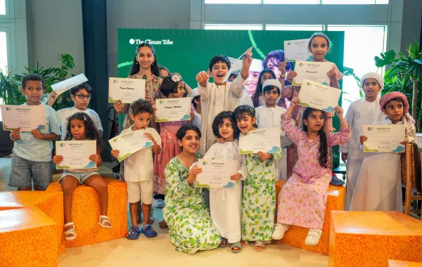 الظبي خلال احدى مبادراتها للأطفال