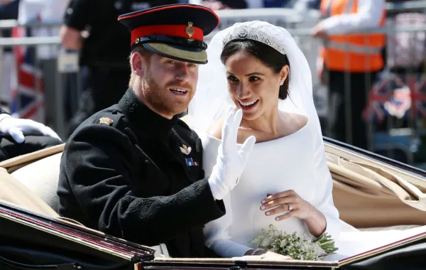الأمير هاري وميغان في وندسور، إنجلترا (Prince Harry and Meghan in Windsor, England). مصدر الصورة: Aaron Chown - WPA Pool/Getty Images
