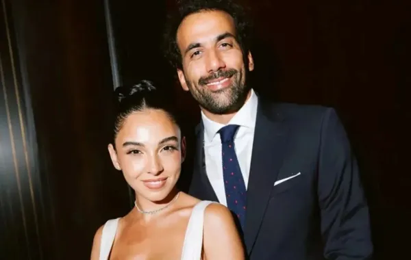 جلسة التصوير الرسمية لعقد قران سلمى أبو ضيف- الصورة من مكتبها الصحفي