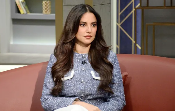 درة من حلقة واحد من الناس- الصورة من الشركة المتحدة