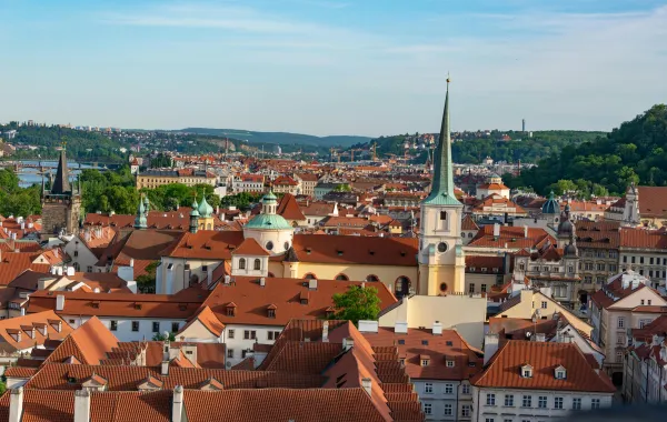 متعة السياحة في براغ