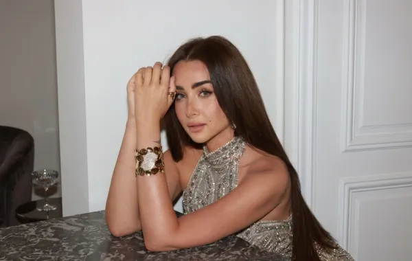 هنا الزاهد - الصورة من صفحتها على الفيس بوك