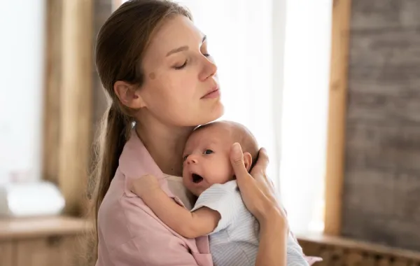 متى ينسى الطفل الرضاعة بعد الفطام؟.. وما أضرار الفطام الشعبي؟ 