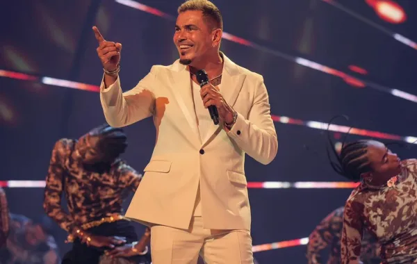 عمرو دياب- الصورة من حسابه على إنستغرام