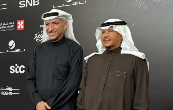 محمد عبده وسالم الهندي - الصورة خاصة بسيدتي من تصوير زكية البلوشي