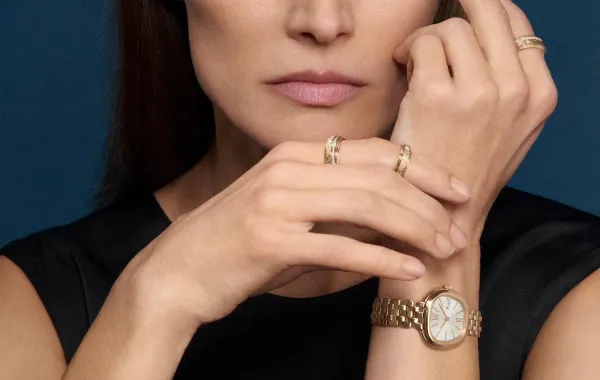 ساعة Sixtie Possession من بياجيه Piaget - الصورة من العلامة