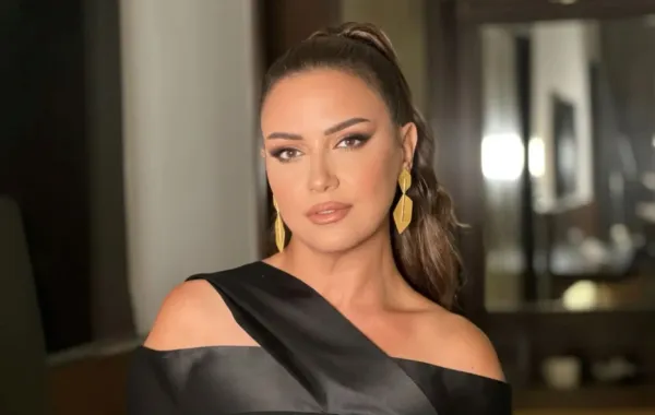 ريهام عبد الغفور تعلق على تكريمها في مهرجان هوليوود للأفلام العربية.. والنجوم يشاركونها الفرحة 