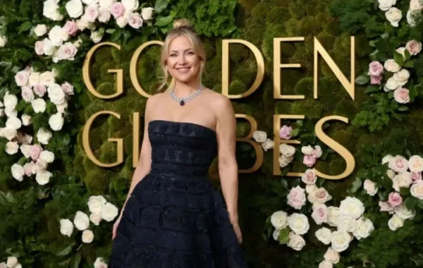 كيت هدسون Kate Hudson في حفل توزيع جوائز غولدن غلوب الـ82. مصدر الصورة: Amy Sussman/Getty Images/AFP