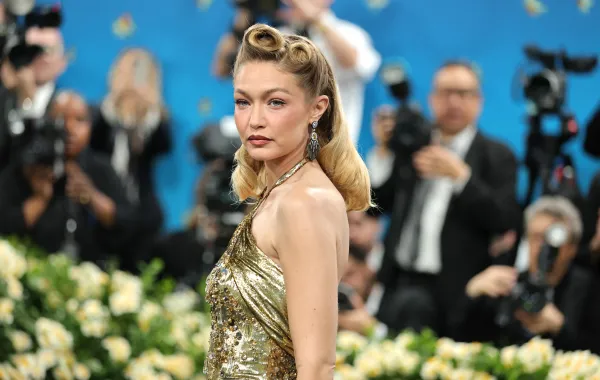 جيجي حديد Gigi Hadid في حفل ميت غالا 2025. مصدر الصورة Dia Dipasupil / GETTY IMAGES NORTH AMERICA / Getty Images via AFP