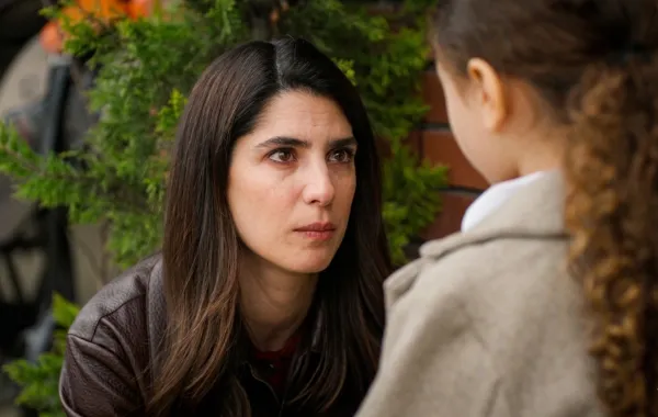 ورد تصارح ابنتها ملاك بالحقيقة الصادمة - الصورة سكرين شوت من الحلقة 58