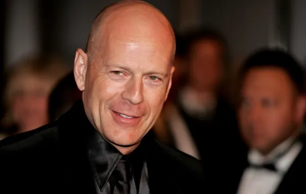 بروس ويليس Bruce Willis في كاليفورنيا. مصدر الصورة: Kevin Winter / Getty Images North America / Getty Images via AFP