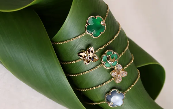 مجوهرات زهرية مصغَّرة من Pasquale Bruni