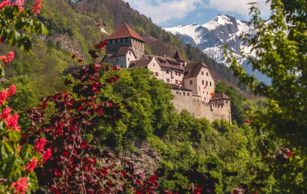 زيارة إلأى ليختنشتاين