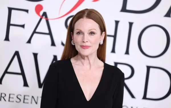 جوليان مور Julianne Moore - مصدر الصورة CHARLY TRIBALLEAU / AFP