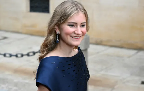 ولي عهد بلجيكا الأميرة إليزابيث في مدينة لوكسمبورغ ( Crown Princess Elisabeth in Luxembourg city). مصدر الصورة: NICOLAS TUCAT / AFP