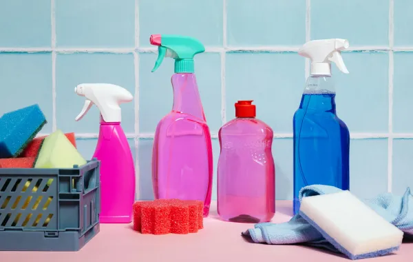 المنظفات المنزلية