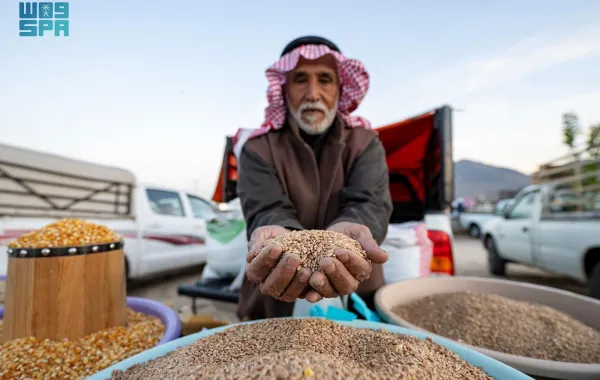 من سوق الخميس بميسان- الصورة من واس 