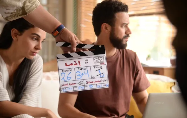 أحمد داود وسلمى ابو ضيف من فيلم اذما 