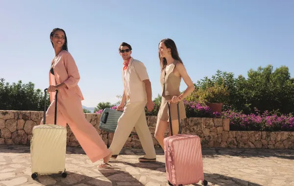  مجموعة " Mediterranean Escape " لربيع 2026 من TUMI