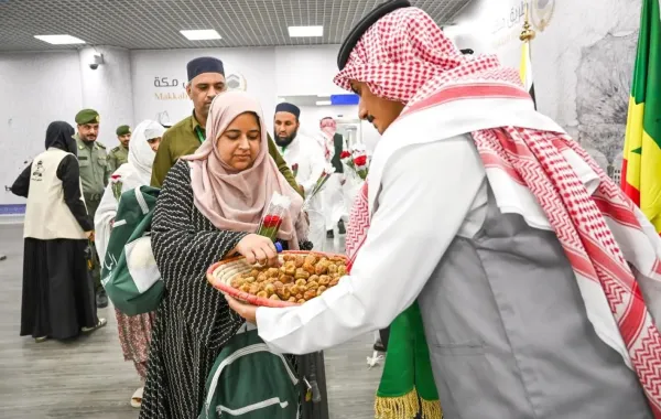 بدء وصول ضيوف الرحمن إلى السعودية لأداء فريضة الحج للعام 1447هـ | مجلة سيدتي
