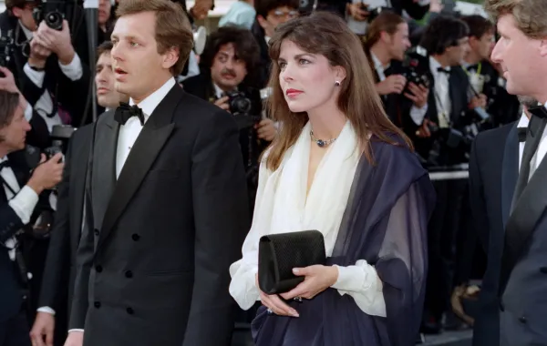 الأميرة كارولين وستيفانو كاسيراغي Stefano Casiraghi في مهرجان كان 1989 -مصدر الصورة: AFP