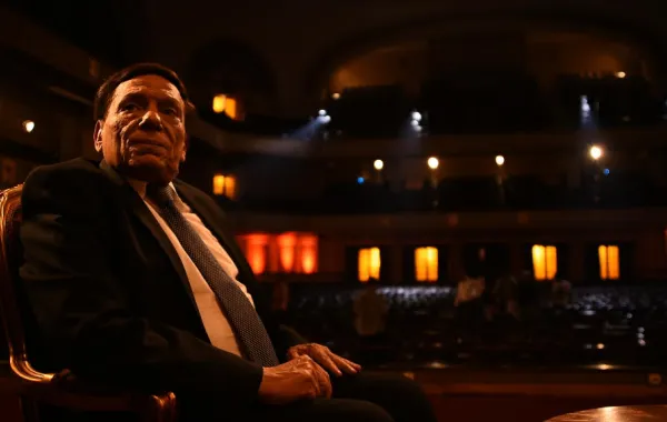 عادل إمام- الصورة من المركز الإعلامي لقناة mbc مصر