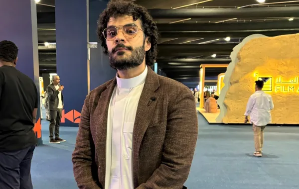حكيم جمعة- الصورة خاصة بسيدتي من تصوير زكية البلوشي