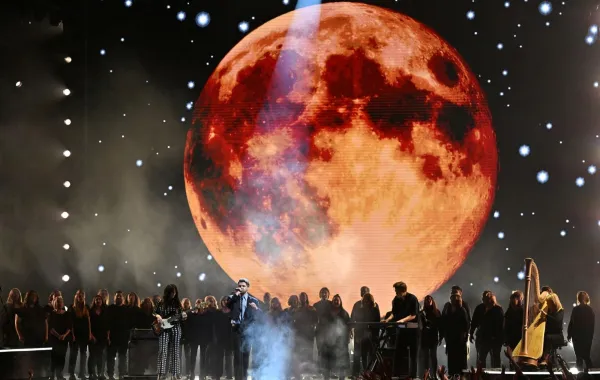 حفل توزيع جوائز الموسيقى الأمريكية American Music Awards 2025. (Photo by Robyn Beck / AFP) / RESTRICTED TO EDITORIAL USE
