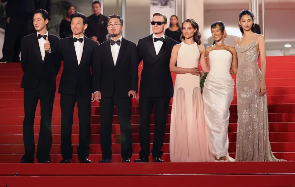 فريق عمل فيلم الخيال العلمي Hope  (مصدر الصورة: Aurore Marechal/Getty Images)