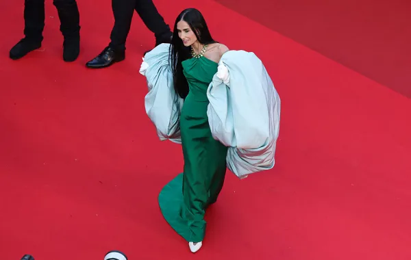 ديمي مورDemi Moore في ختام مهرجان كان السينمائي 79-(مصدر الصورة Andreas Rentz/Getty Images)