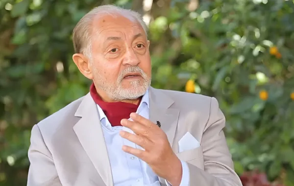 عبد العزيز مخيون- الصورة مأخوذه من أحد لقاءاته التلفزيونية 