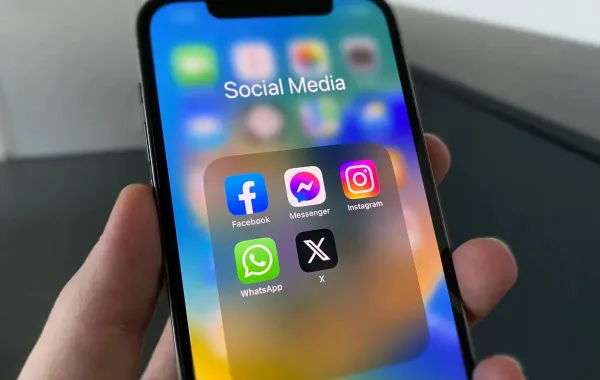 مواقع التواصل الاجتماعي