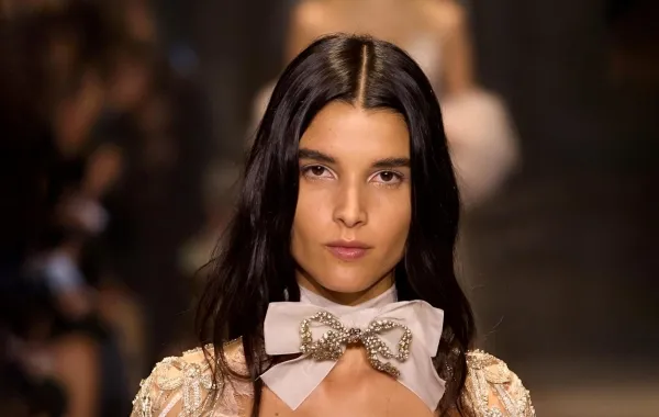 من عرض ايلي صعب Elie Saab  - الصورة من Launchmetrics/Spotlight©