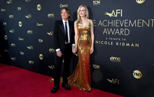 كيث أوربان ونيكول كيدمان في مسرح دولبي في لوس أنجلوس، كاليفورنيا (Keith Urban and Nicole Kidman at Dolby Theatre in Los Angeles, California). مصدر الصورة: Jon Kopaloff/Getty Images for AFI/AFP
