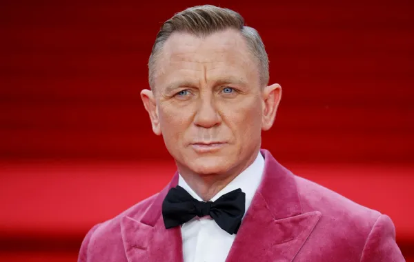  دانيال كريغ Daniel Craig آخر من جسد شخصية جيمس بوند - Photo by Tolga Akmen / AFP