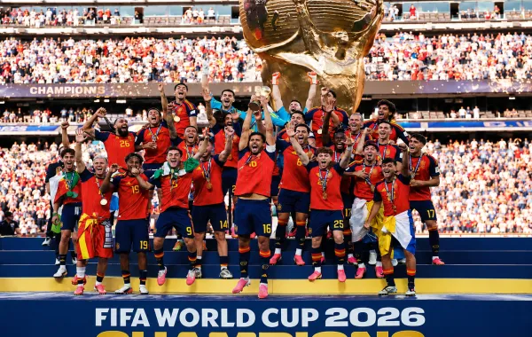 إسبانيا تفوز بكأس العالم (الصورة من الفيفا)