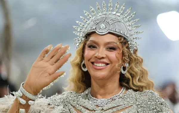 بيونسيه Beyonce في حفل ميت غالا 2026. مصدر الصورة: ANGELA WEISS / AFP