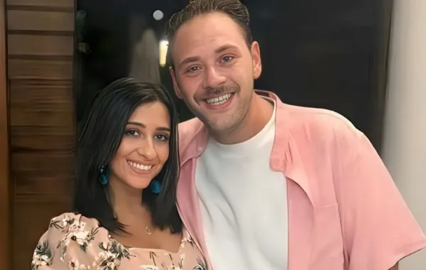 الفنان محمد علي رزق برفقة زوجته- الصورة عبر حسابه الخاص بإنستغرام