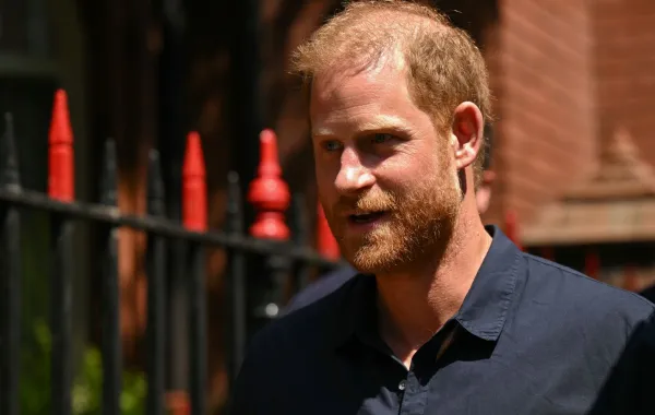 الأمير هاري في مدينة برمنغهام، وسط إنجلترا (Prince Harry in the city of Birmingham, central England). مصدر الصورة: Oli SCARFF / AFP