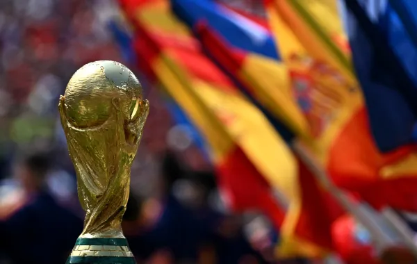 ظهور كأس العالم 2026 (FIFA World Cup ) قبل المباراة النهائية - مصدر الصورة:  Pedro UGARTE / AFP