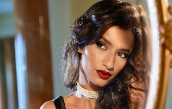 أميرة أديب- الصورة من حسابها الرسمي على فيسبوك